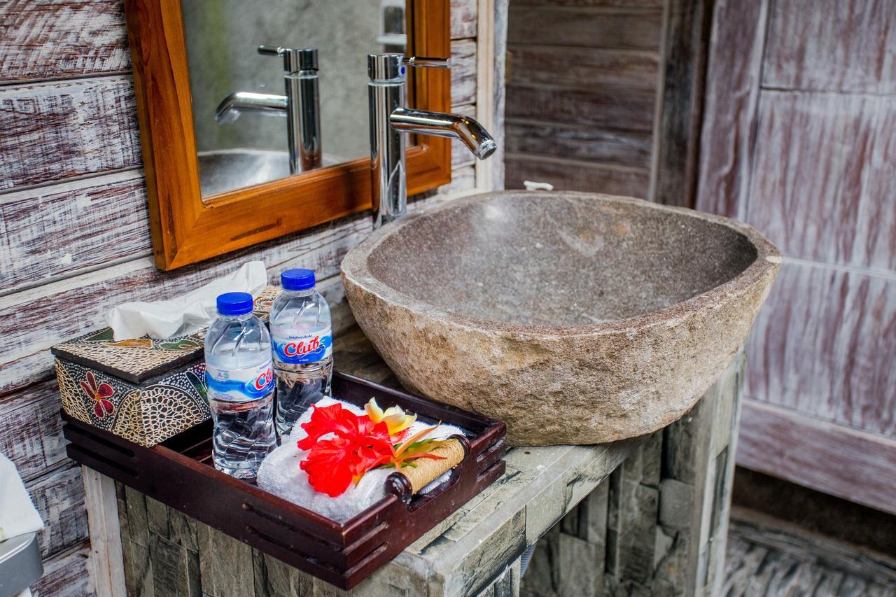 The Syron Huts Lembongan Hotel Exterior foto