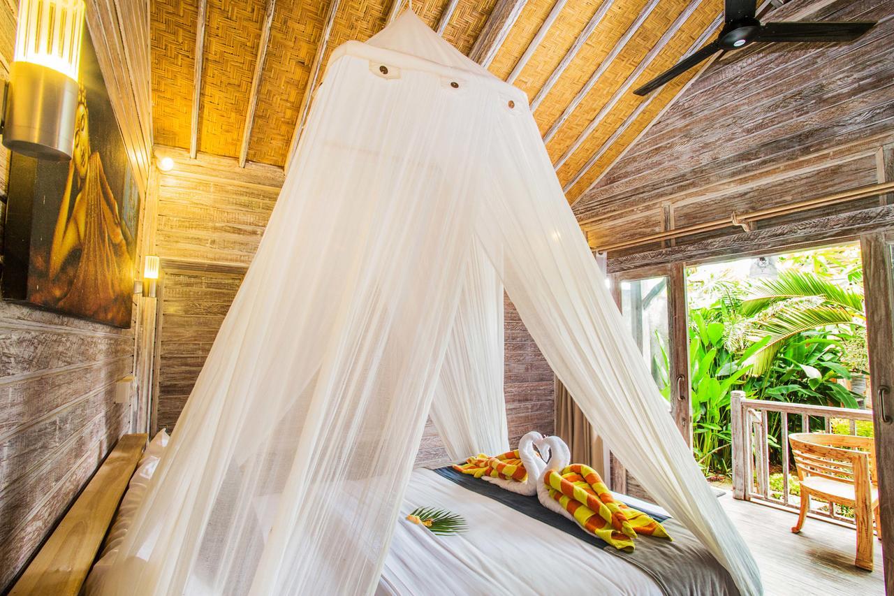 The Syron Huts Lembongan Hotel Exterior foto